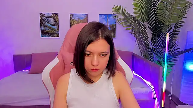 Lina Brownie online show from February 2025 05:26:02 AM