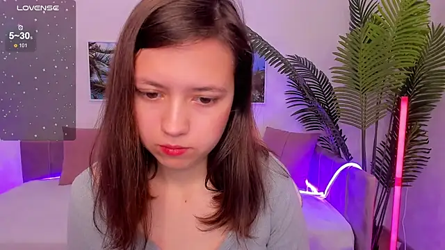 Lina Brownie online show from September 2025 02:23:01 AM