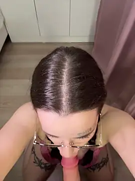 Snapshot of fuckdoll_18 chatting on October 2025 08:39:01 AM fuckdoll 18 online show from October 2025 08:39:01 AM