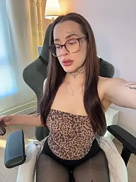 Snapshot of fuckdoll_18 chatting on March 2026 02:01:02 PM fuckdoll 18 online show from March 2026 02:01:02 PM