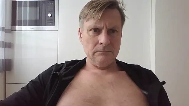 johnnym1 online show from January 2026 01:16:02 PM