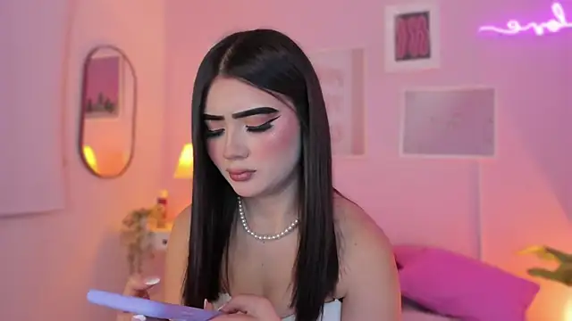 Snapshot of little-natt chatting on December 2024 12:31:02 AM little-natt online show from December 2024 12:31:02 AM