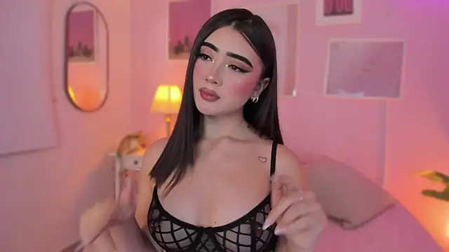 Snapshot of little-natt chatting on December 2024 05:21:01 PM little-natt online show from December 2024 05:21:01 PM