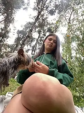 Snapshot of little-natt chatting on February 2025 09:13:01 PM little-natt online show from February 2025 09:13:01 PM