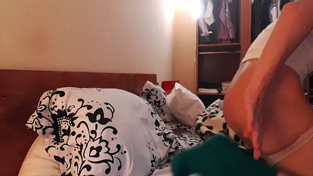 LovelyAndraGirl online show from January 2025 02:52:01 PM