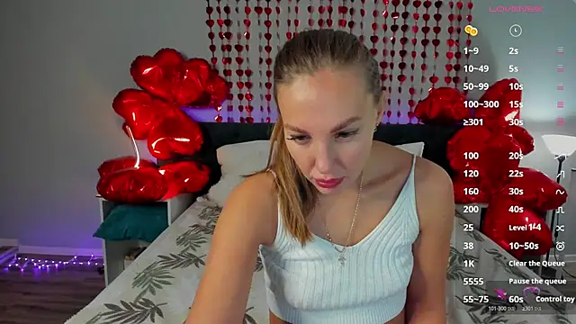 Snapshot of Kelly_Hardy chatting on February 2025 01:13:01 AM Kelly Hardy online show from February 2025 01:13:01 AM