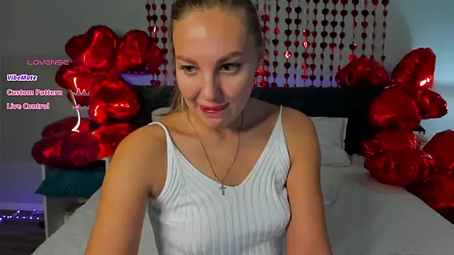 Snapshot of Kelly_Hardy chatting on February 2025 12:04:01 AM Kelly Hardy online show from February 2025 12:04:01 AM