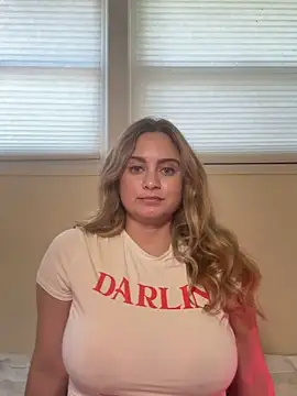Sophie Raegan online show from May 2026 05:40:01 PM