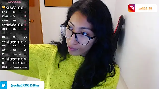 Snapshot of sofia_rosse4 chatting on June 2026 02:27:02 AM sofia rosse4 online show from June 2026 02:27:02 AM