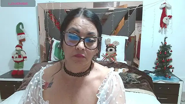 lindaesmeralda online show from January 2025 02:35:02 PM