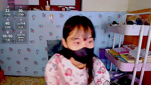   Saphia   online show from March 2025 12:41:01 AM