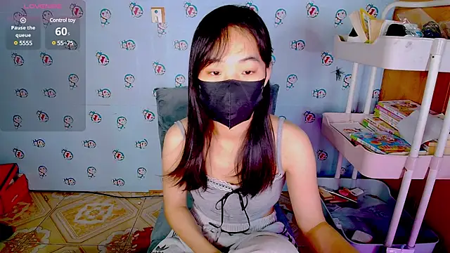   Saphia   online show from March 2025 12:40:02 AM