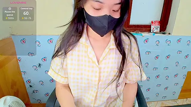   Saphia   online show from April 2026 12:43:02 AM