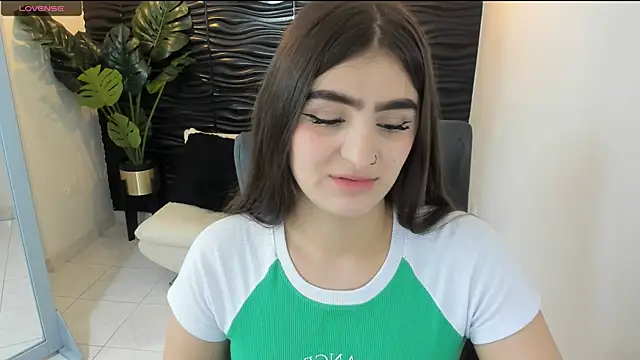 sofia 44 online show from January 2025 01:01:01 PM