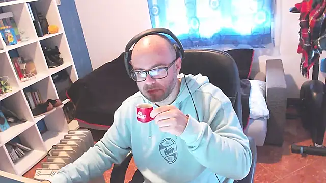 ravingr4d4 online show from February 2025 09:09:02 AM