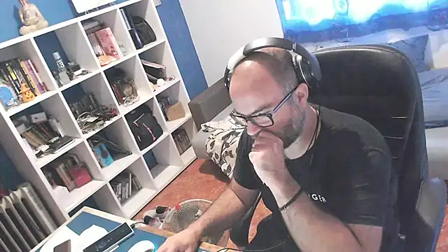 ravingr4d4 online show from September 2025 08:16:02 AM