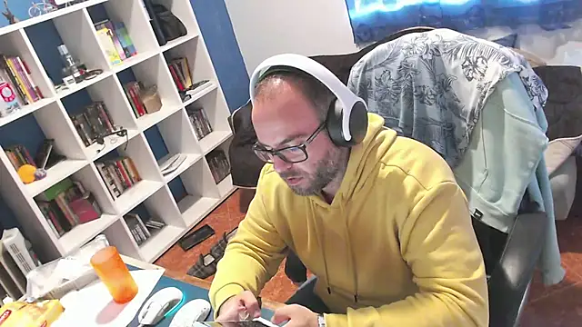 ravingr4d4 online show from November 2025 02:54:01 PM