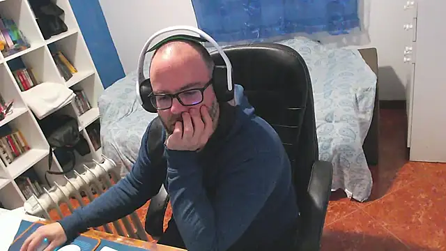 ravingr4d4 online show from February 2026 09:02:02 AM