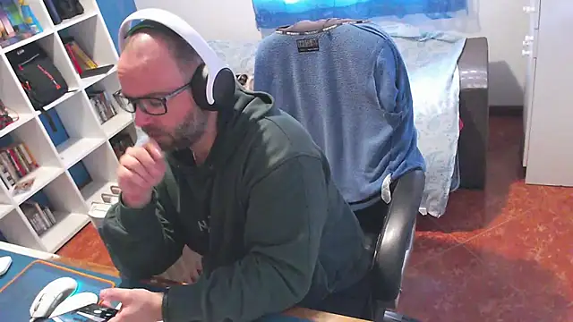 ravingr4d4 online show from February 2026 11:17:01 AM