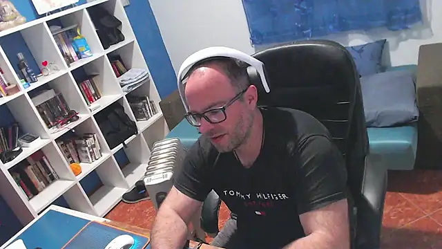 ravingr4d4 online show from April 2026 07:55:01 PM