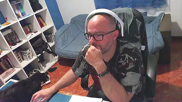 ravingr4d4 online show from April 2026 09:20:02 PM