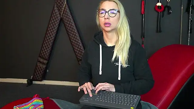 CelineConner online show from February 2025 05:10:01 AM