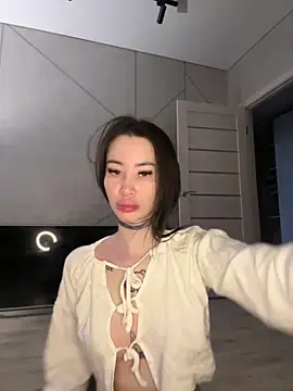 Yunasi online show from March 2025 11:47:02 AM