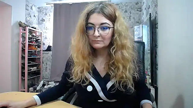 Helen1974 online show from March 2025 05:00:02 AM