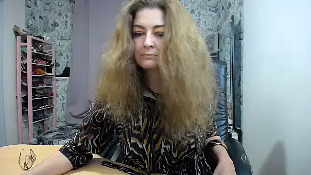 Snapshot of Helen1974 chatting on January 2026 05:15:01 PM Helen1974 online show from January 2026 05:15:01 PM