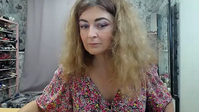Helen1974 online show from June 2026 05:28:02 PM