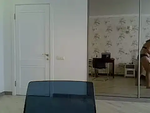 Alexandra-Rosee online show from October 2025 06:12:01 AM