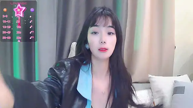 Snapshot of Duludulu_007 chatting on March 2025 01:28:01 PM Duludulu 007 online show from March 2025 01:28:01 PM