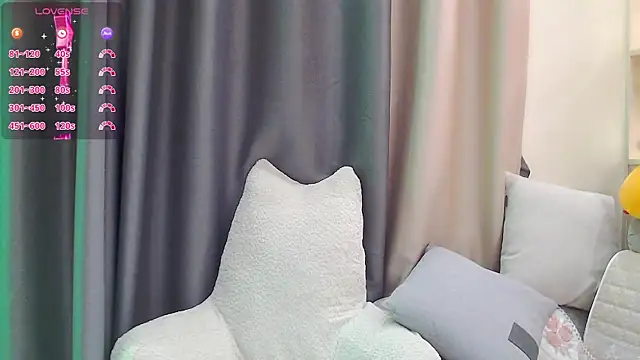 Snapshot of Duludulu_007 chatting on March 2025 05:40:02 AM Duludulu 007 online show from March 2025 05:40:02 AM