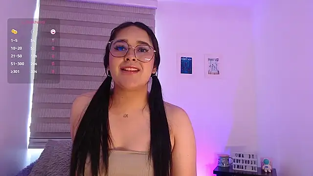 Megan FE online show from September 2025 01:56:01 PM