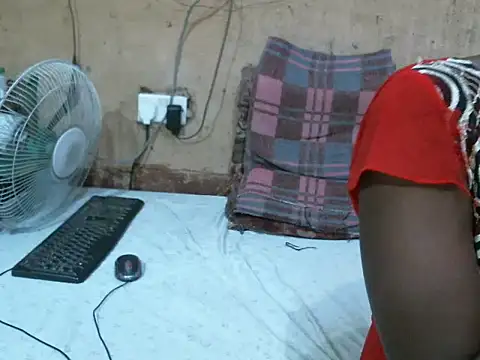 cute naimah online show from May 2026 03:42:02 PM
