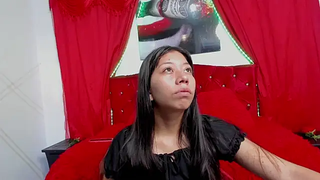 Snapshot of sexylaurita chatting on January 2025 12:02:02 PM sexylaurita online show from January 2025 12:02:02 PM