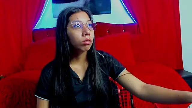 Snapshot of sexylaurita chatting on January 2025 12:09:01 PM sexylaurita online show from January 2025 12:09:01 PM