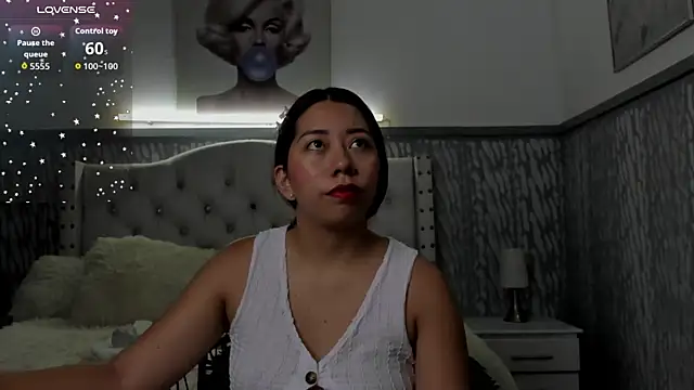 sexylaurita online show from March 2026 11:21:02 AM