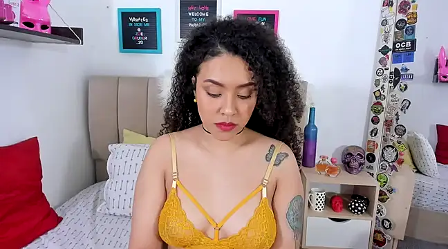 Snapshot of Zoe_Gruber chatting on January 2025 02:58:02 AM Zoe Gruber online show from January 2025 02:58:02 AM