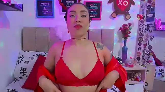 Snapshot of Zoe_Gruber chatting on February 2025 10:37:01 PM Zoe Gruber online show from February 2025 10:37:01 PM