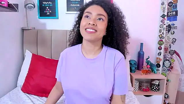 Snapshot of Zoe_Gruber chatting on February 2025 11:32:01 PM Zoe Gruber online show from February 2025 11:32:01 PM