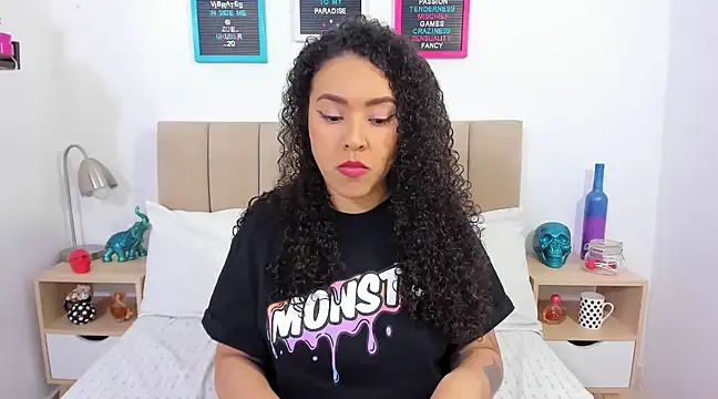 Snapshot of Zoe_Gruber chatting on March 2025 12:16:02 AM Zoe Gruber online show from March 2025 12:16:02 AM