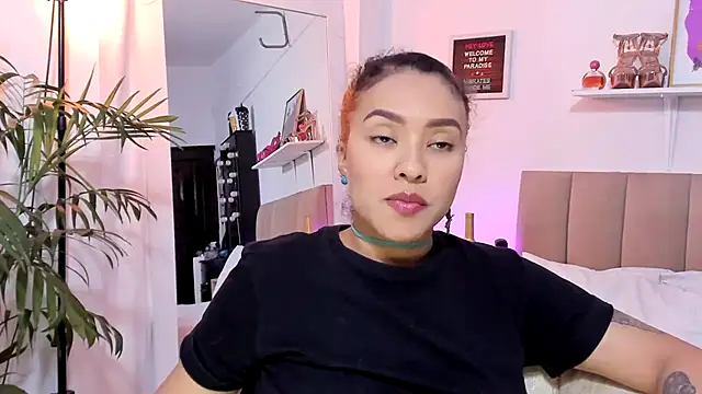 Snapshot of Zoe_Gruber chatting on November 2025 09:36:01 PM Zoe Gruber online show from November 2025 09:36:01 PM