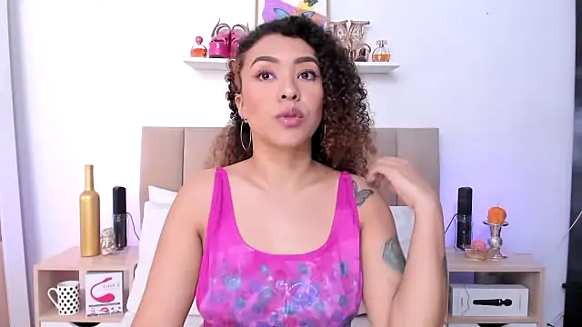 Snapshot of Zoe_Gruber chatting on December 2025 08:46:01 PM Zoe Gruber online show from December 2025 08:46:01 PM