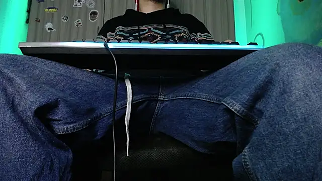 zacwatson  online show from February 2025 08:11:02 AM