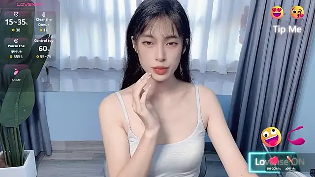 Snapshot of Aurora_99 chatting on September 2025 11:53:01 PM Aurora 99 online show from September 2025 11:53:01 PM