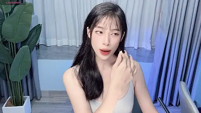 Snapshot of Aurora_99 chatting on September 2025 12:54:01 PM Aurora 99 online show from September 2025 12:54:01 PM