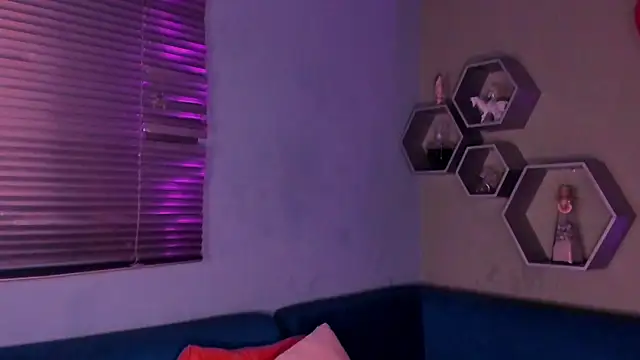 Sussy Bell01 online show from February 2025 12:05:02 AM