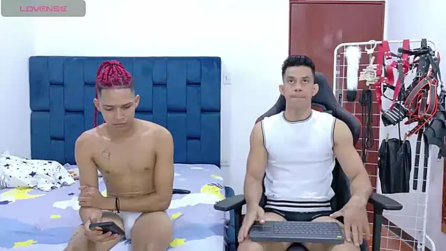 JoseRumbero26 online show from October 2025 12:36:01 PM