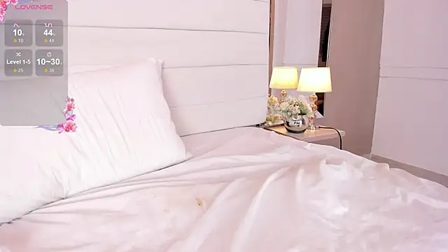 Lilly 2809  online show from February 2025 07:12:02 AM